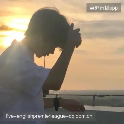薄霜凤